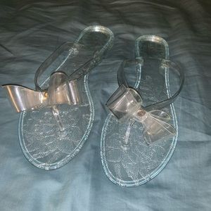 Clear flip flops with bow